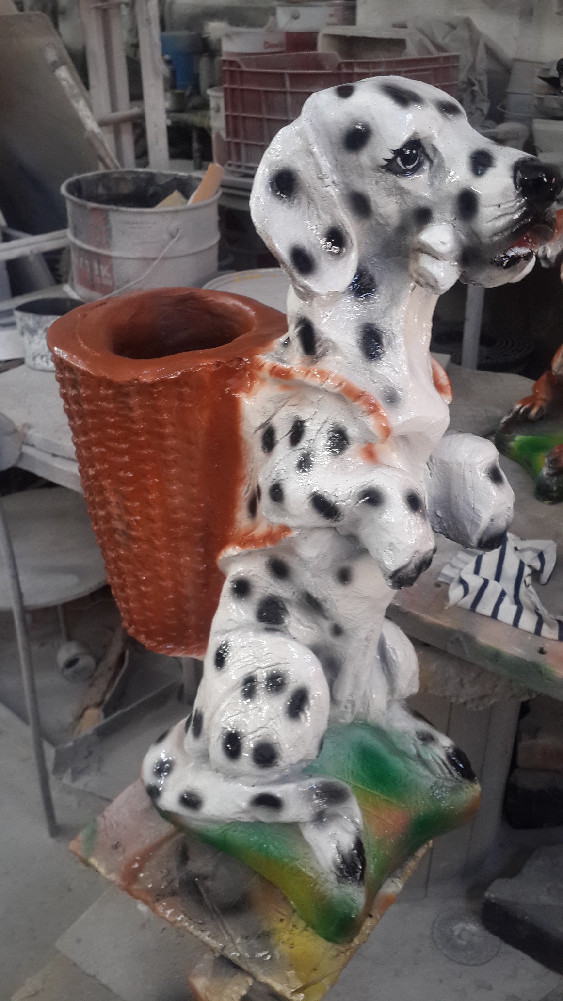 kemikli köpek: alb en.20 boy.37 yüks.60 ağr.3
