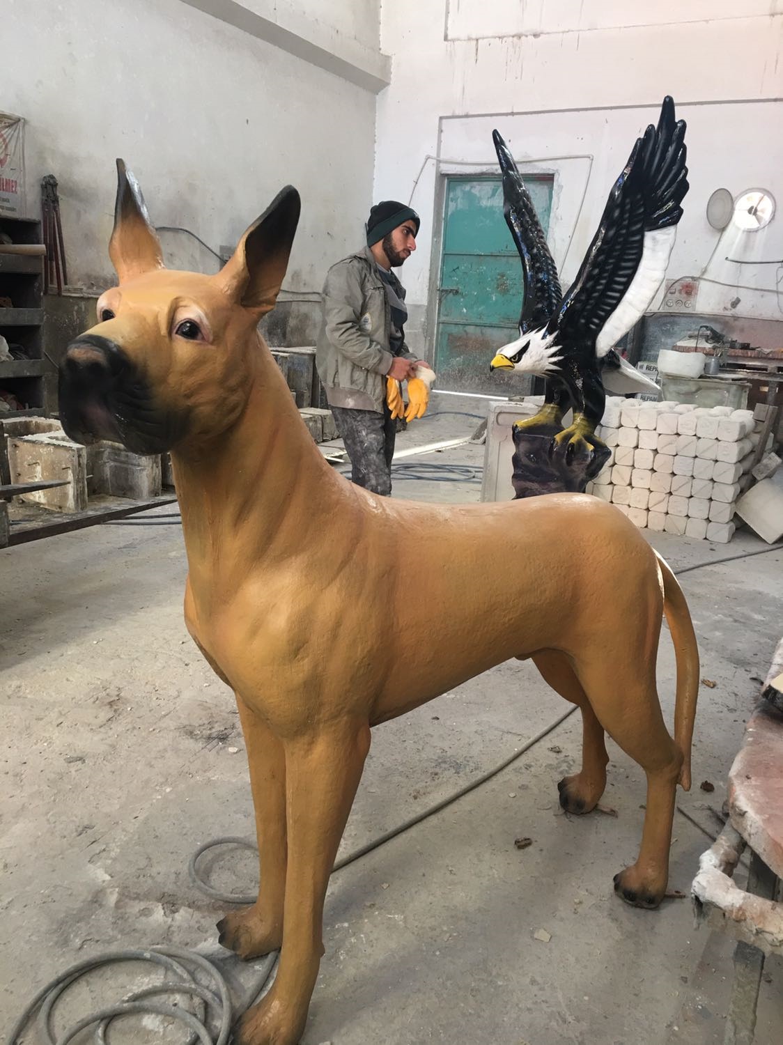 büyük çiftlik köpek: promit en.40 boy.145 yüks.140 ağr.20
