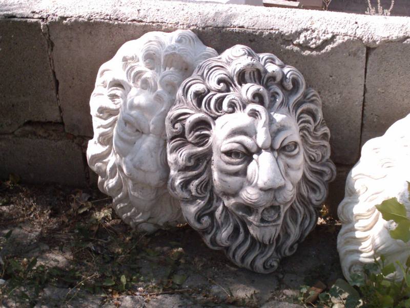 Leon Aslan Rölyef;Beton (En:37Boy:48Yüks:18Ağr:20)