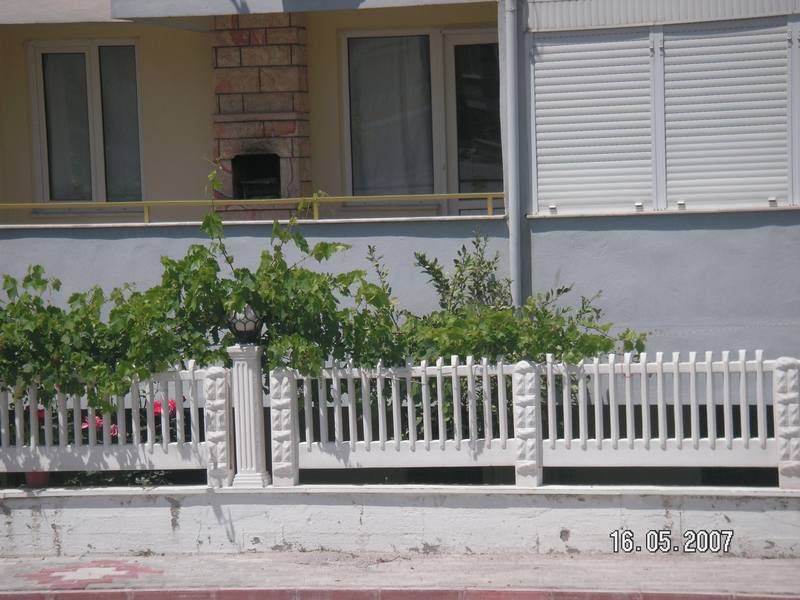 Çubuk Dekor Çit;Beton (En:5Boy:150Yüks:72Ağr:45)