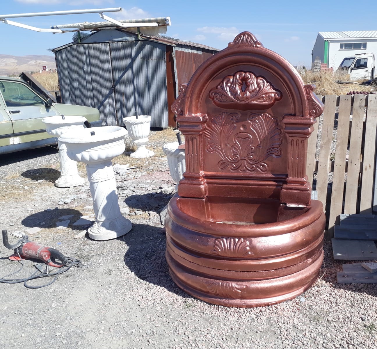 yüksek osmanlı çeşme: beton en.60 boy.100 yüks.155 ağr.350