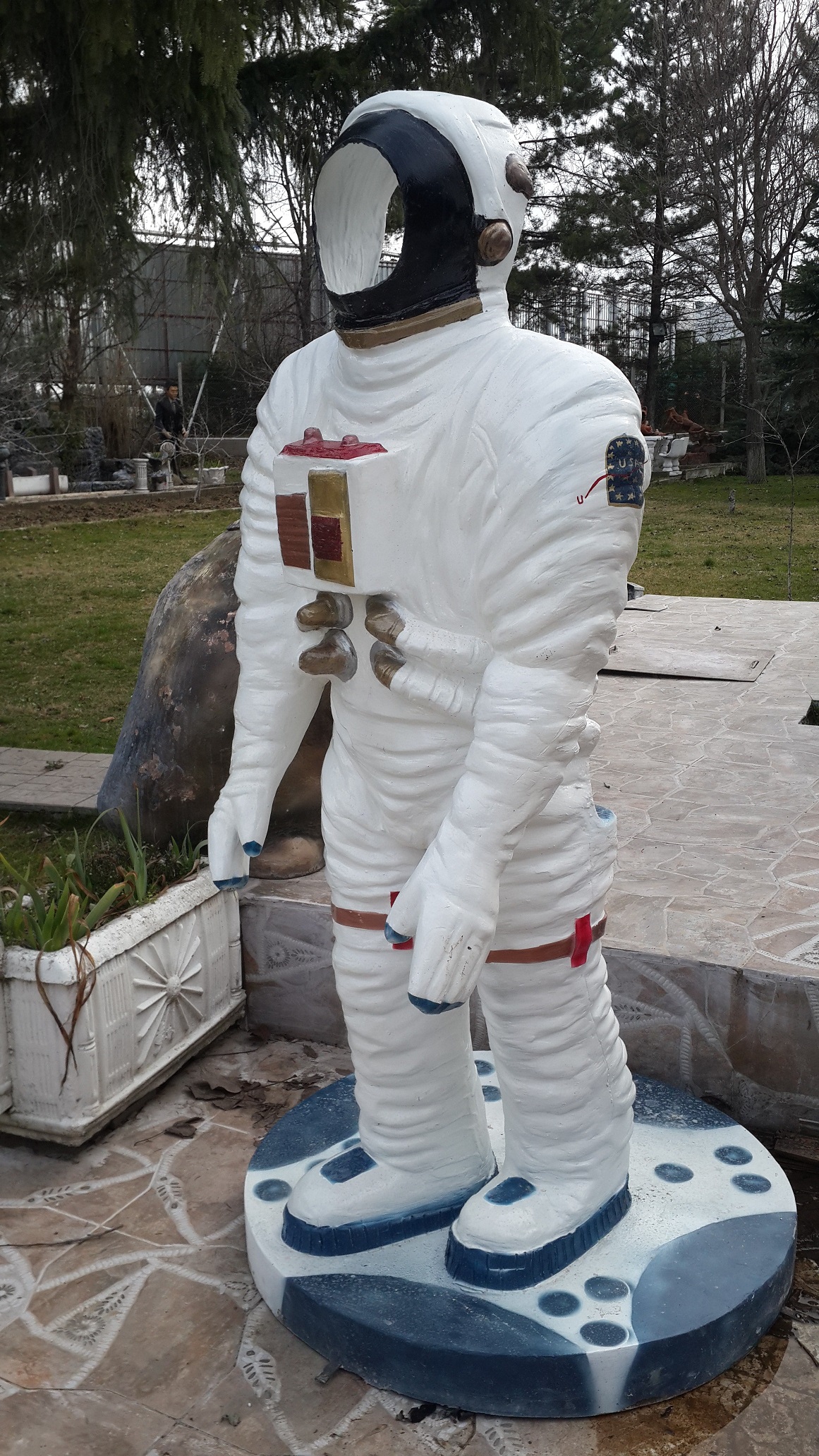 büyük astronot rölyef: fiber en.105 boy.105 yüks.200 ağr.50