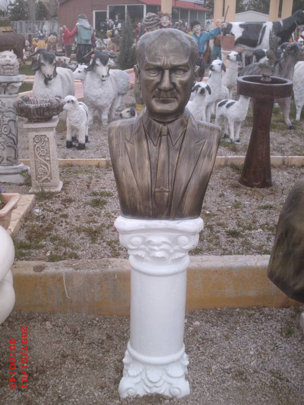 Atatürk Okul Büst;Fiber (En:30Boy:40Yüks:60Ağr:5)