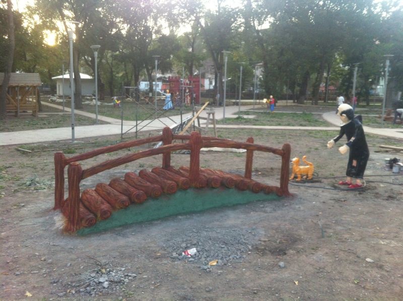 şirinler mekan çalışması; beton