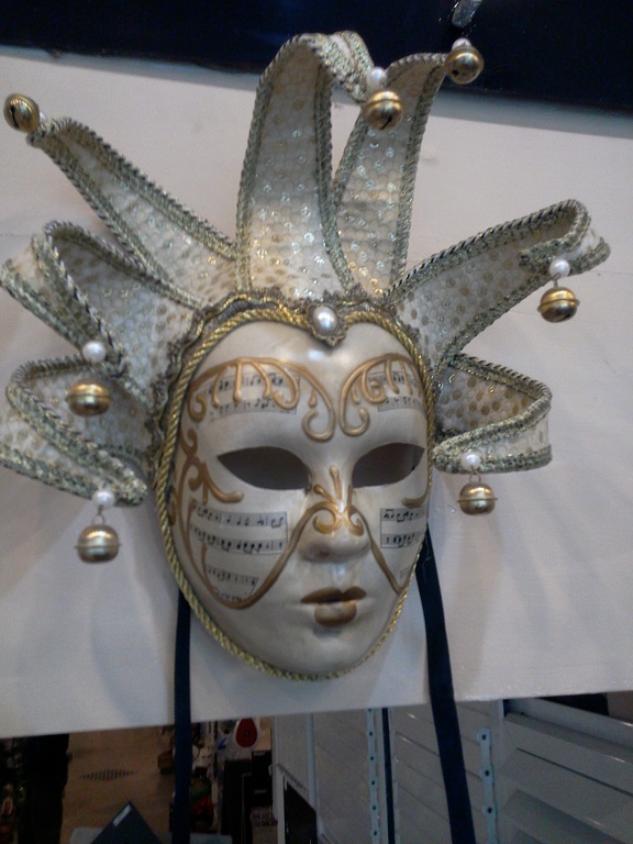 altın maske; fiber en.20 boy.37 yüks.35 ağr.1