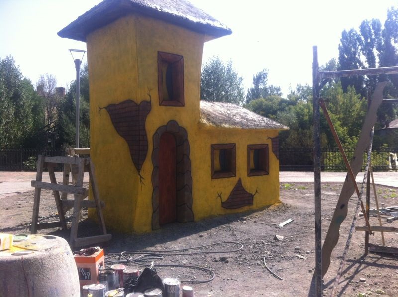 şirinler mekan çalışması; beton