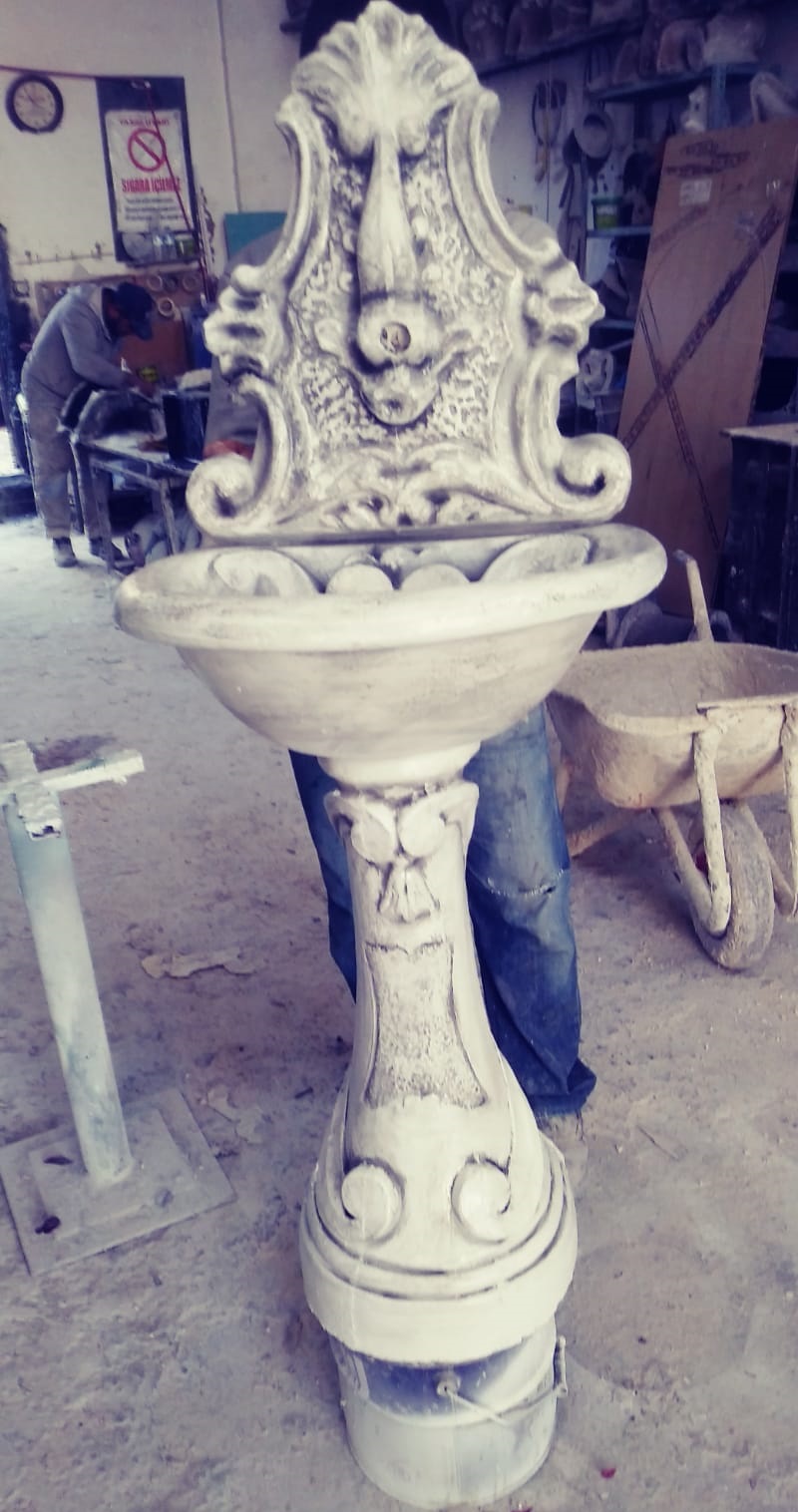 balıklı çeşme: beton en.55 boy.45 yüks.140 ağr.90