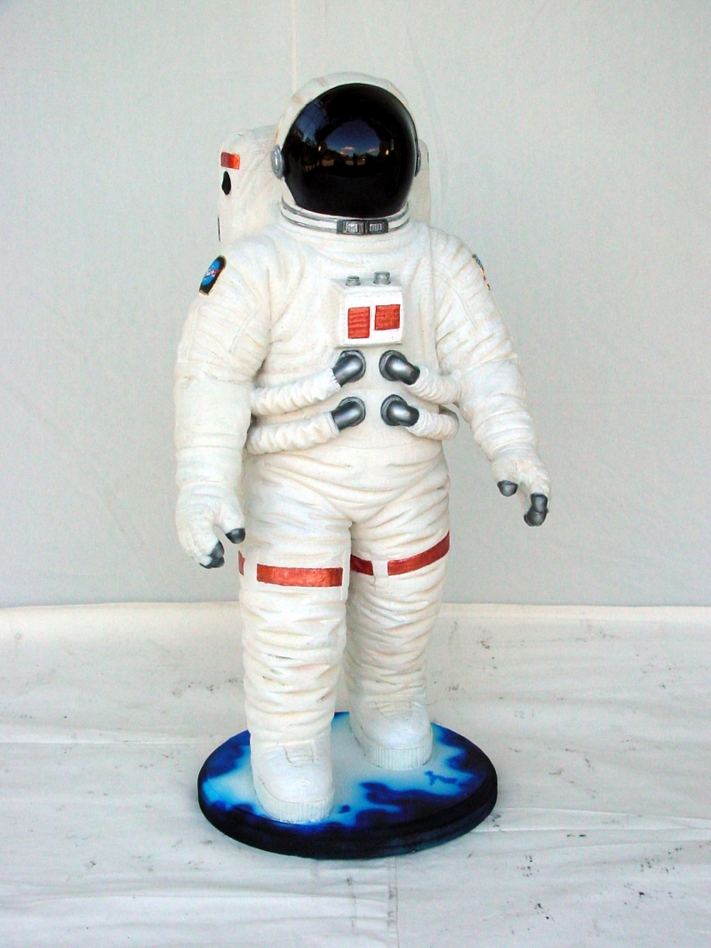 astronot heykeli küçük astronot; fiber en.55 boy.45 yüks.90 ağr.10