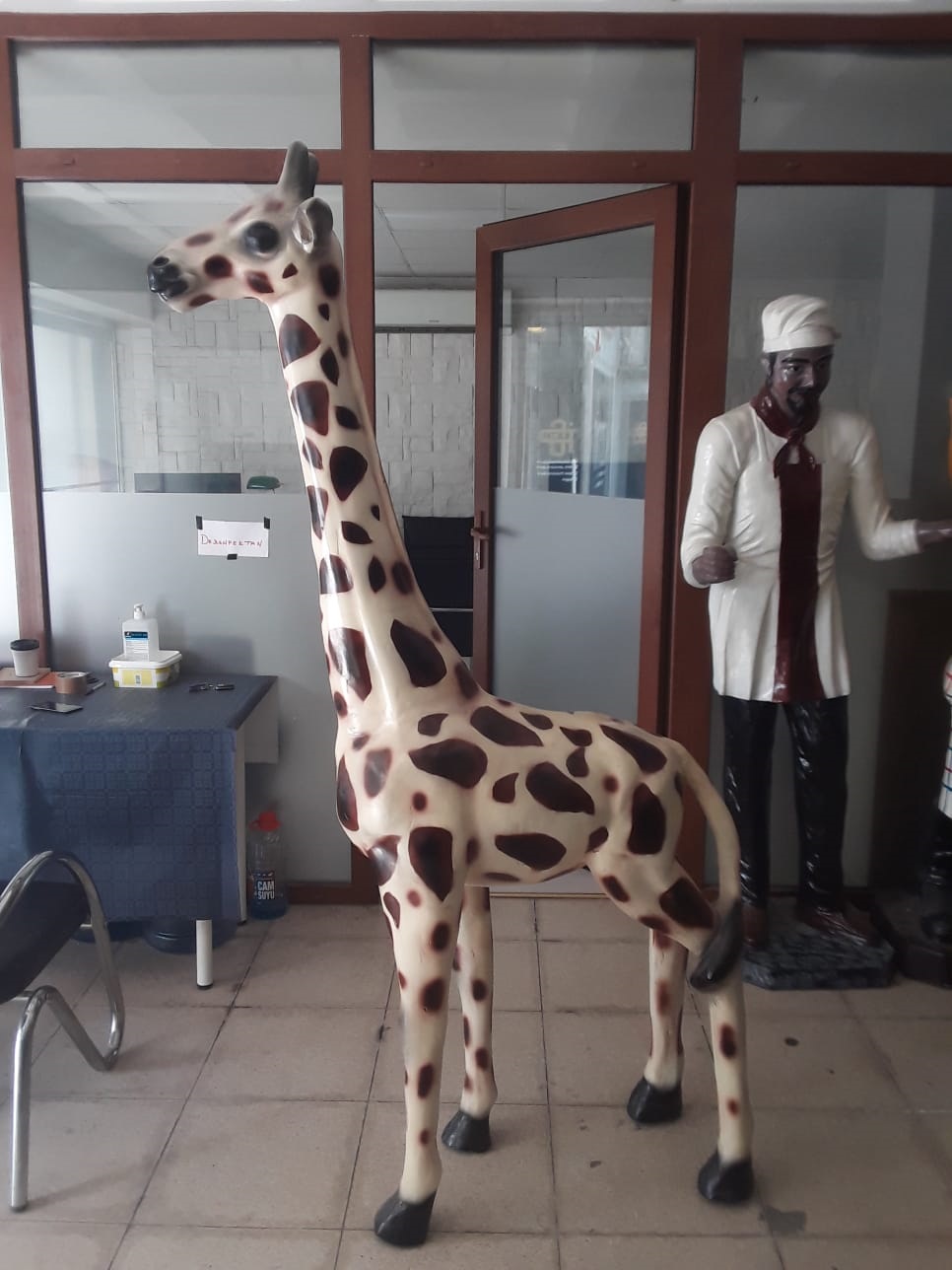 zürafa avizelik: fiber en.40 boy.100 yüks.194 ağr.10