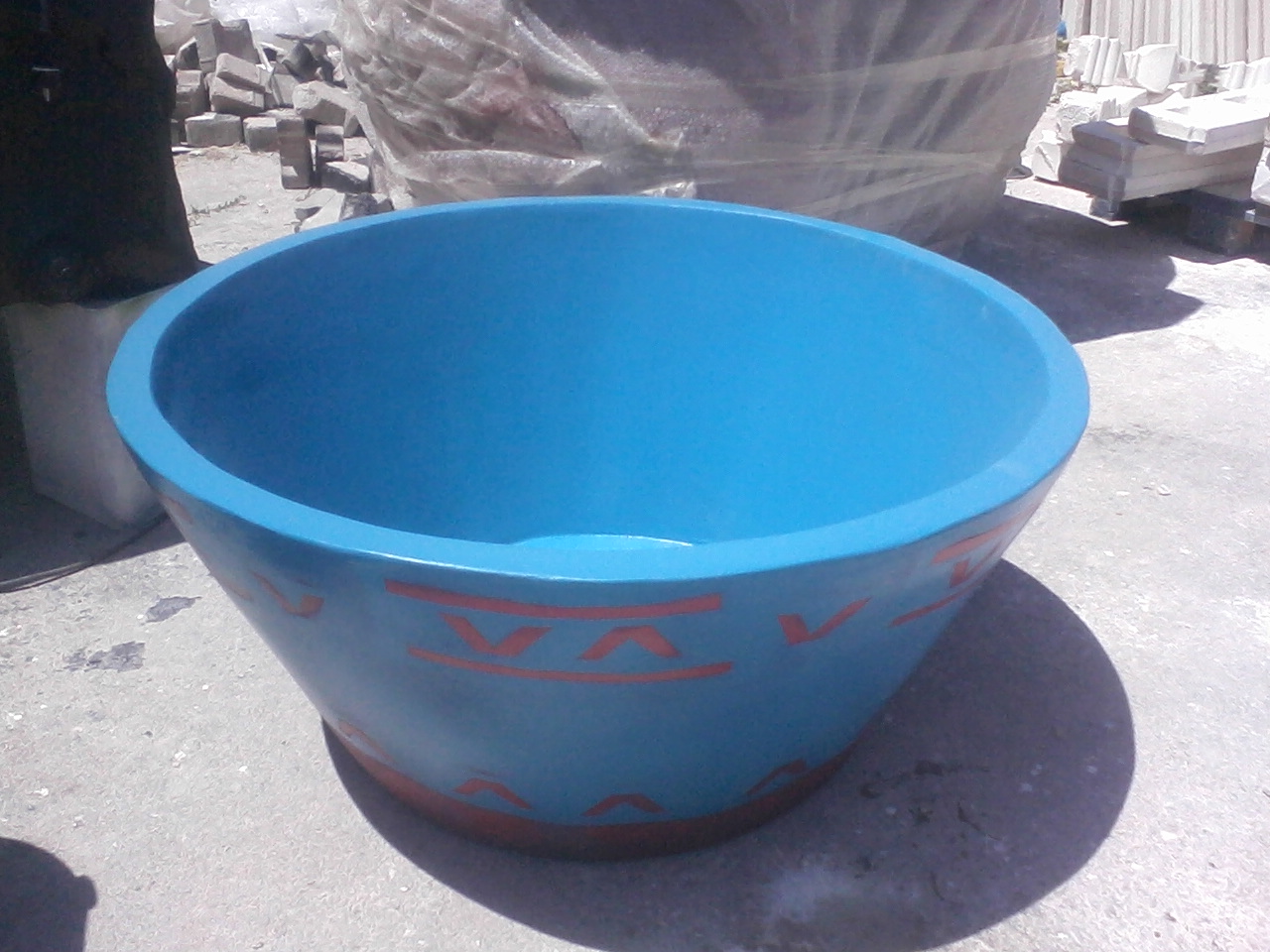büyük oval saksı;fiber en.52.boy.52 yüks.50 ağr.8