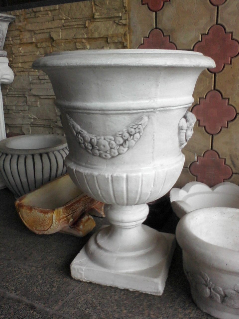 Gelincik Çiçeklik;Beton (En:60Boy:60Yüks:75Ağr:85)